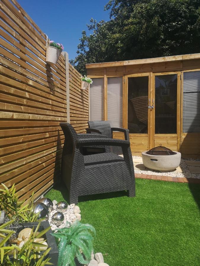 Grove Lodge Pembrokeshire Milford Haven Exterior foto